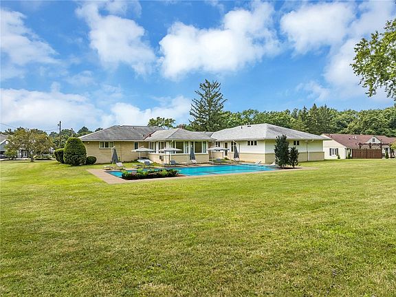 2nd image of 9540 Katherine Dr