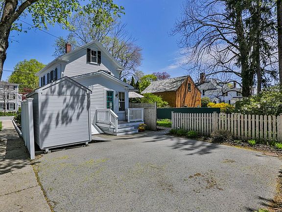 4th image of 303 High St