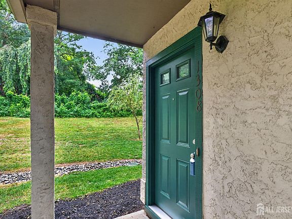 2nd image of 1308 Commons Dr Suite 8