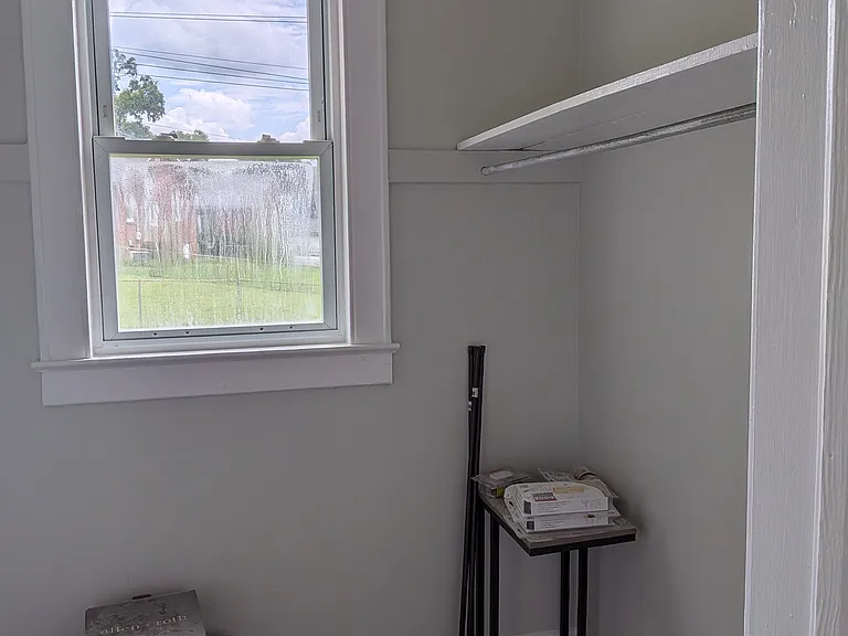 203 Allis Ave — Photo 9