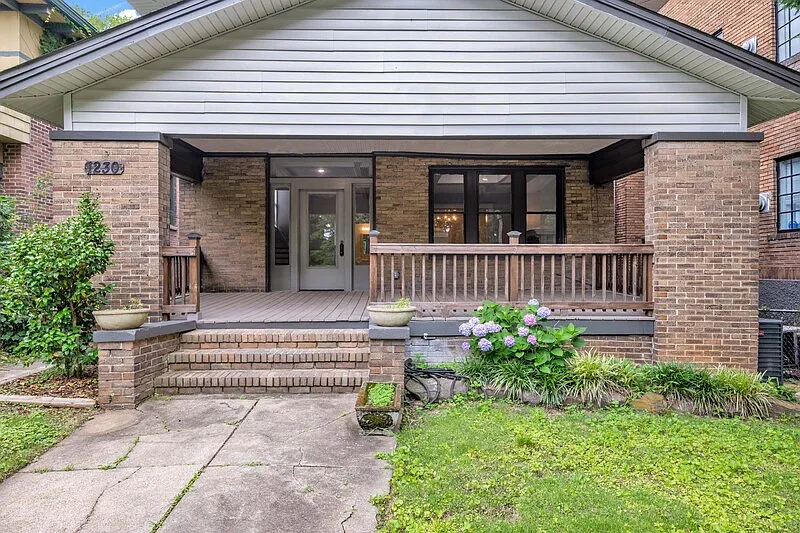 4 bed, 3.0 bath, 3132 sqft, $3,299 — Photo 3