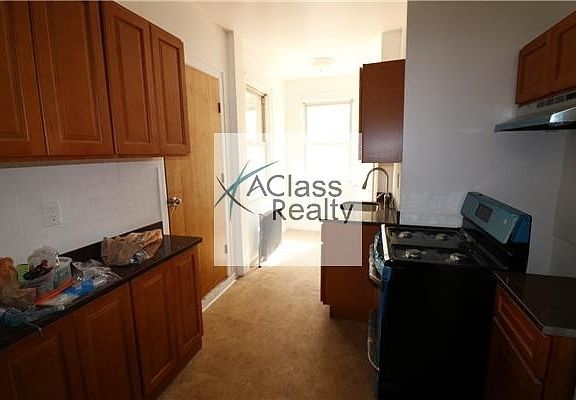 5th image of 528 50th Ave #1F