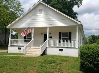907 Laye St, Belmont, NC 28012
