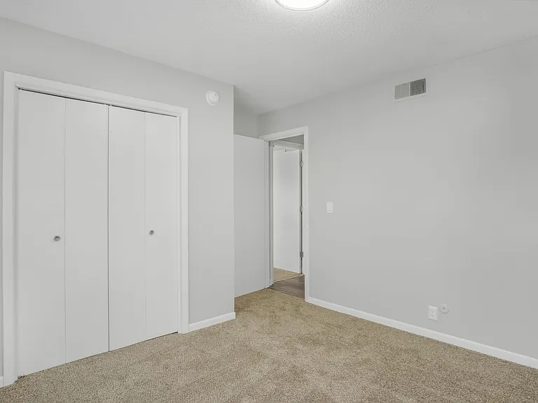 Hillside Apartments — Photo 26