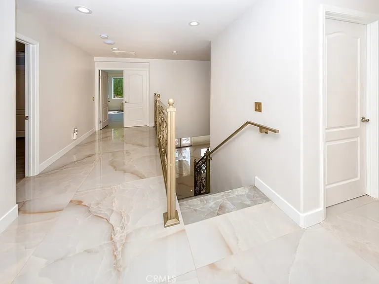 28408 N Hidden Hills Dr — Photo 14