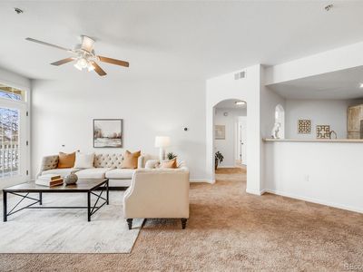 5726 N Genoa Way Bldg 10 #204, Aurora, CO, 80019