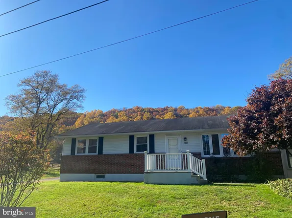 1660 Waterview Ln, Upper Black Eddy, PA 18972