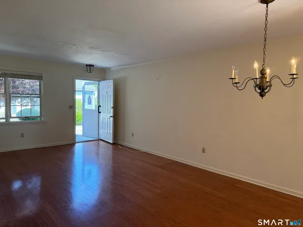 20 Plymouth Court #20, Clinton, CT 06413
