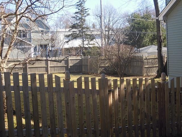 2nd image of 435 N Quincy St