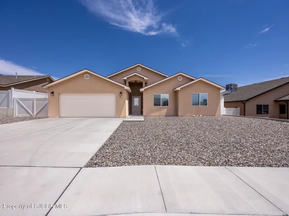 614 Sophia St, Farmington, NM 87401