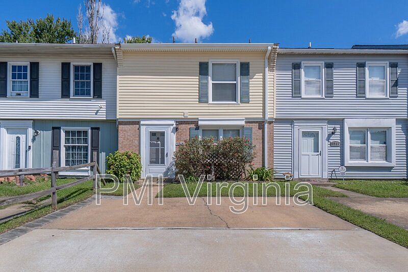1st image of 5948 Clear Springs Ct