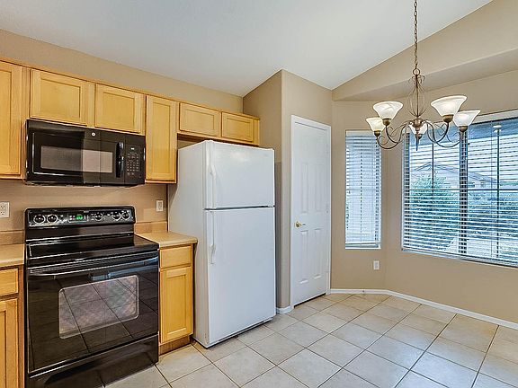 3rd image of 4716 E Laredo Ln