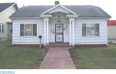 1st image of 47 W Main St