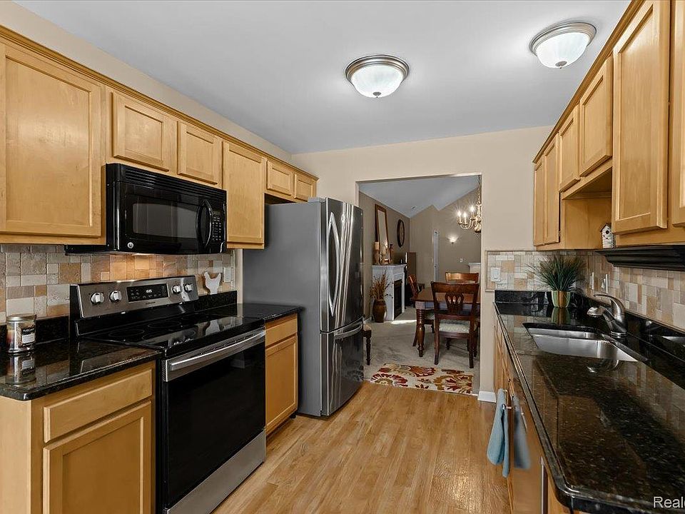 4016 Cornerstone Dr, photo 26
