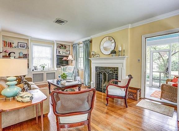 4th image of 4317 Fauquier Ave