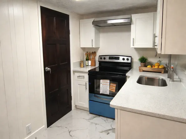 (undisclosed Address), Valley Stream, NY 11581