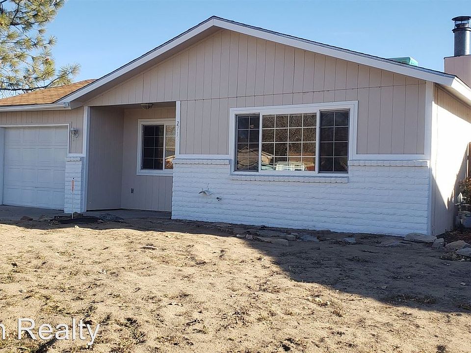 1st image of 2715 La Puente St