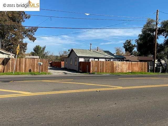 2nd image of 15107 Byron Hwy