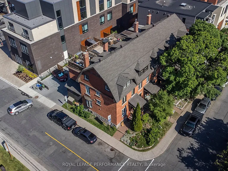 19 Monk St #1 — Photo 1