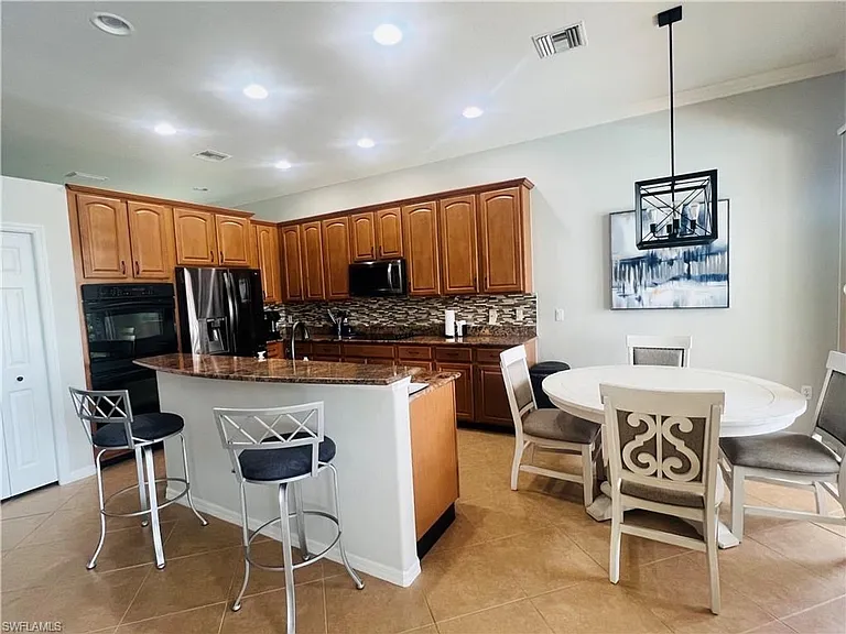 14265 Manchester Dr — Photo 7