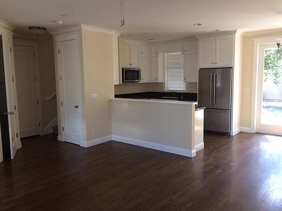 4th image of 438 Nicora Pl