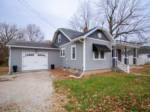 615 N Michigan Ave, Marshall, IL 62441