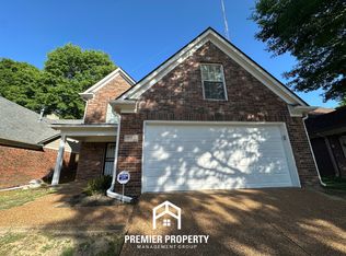 993 Nolan Ln, Cordova, TN 38018