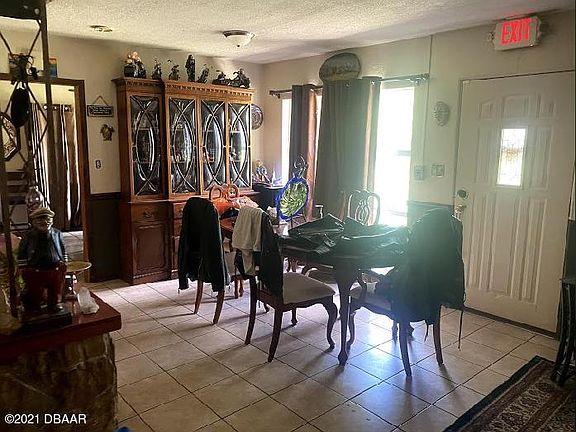 2nd image of 100 Underwood Dr