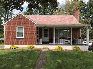 1724 Jaffa Dr, Johnstown, PA 15905