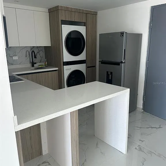 1607 Cobians Plaza Ave — Photo 6