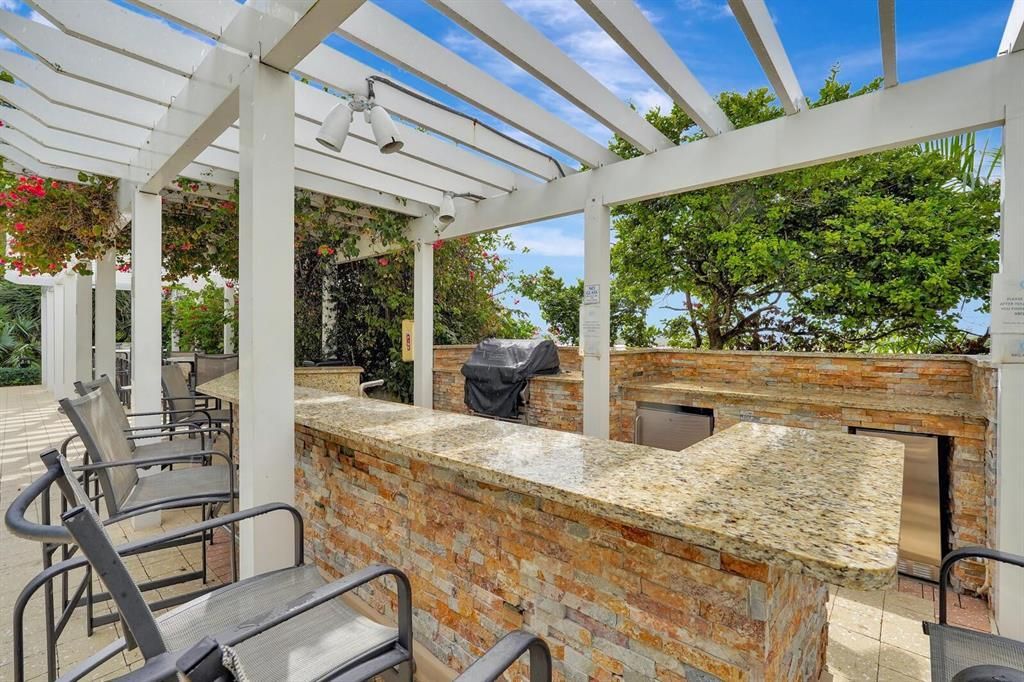 1 N Ocean Boulevard #813, photo 9