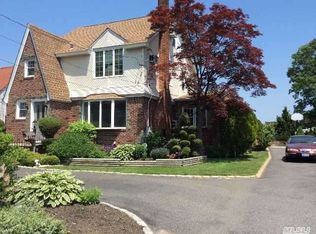 2499 Bellmore Ave, Bellmore, NY 11710