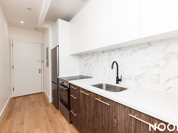 4th image of 711 Saint Marks Ave #31B