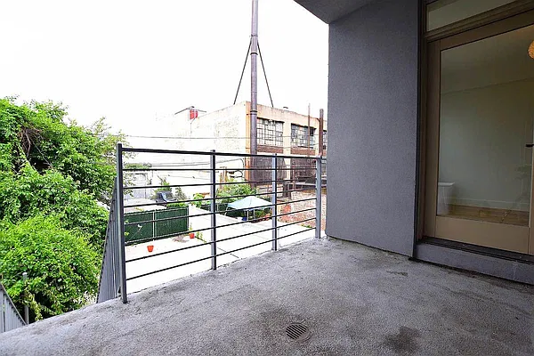Outdoor, photo 1