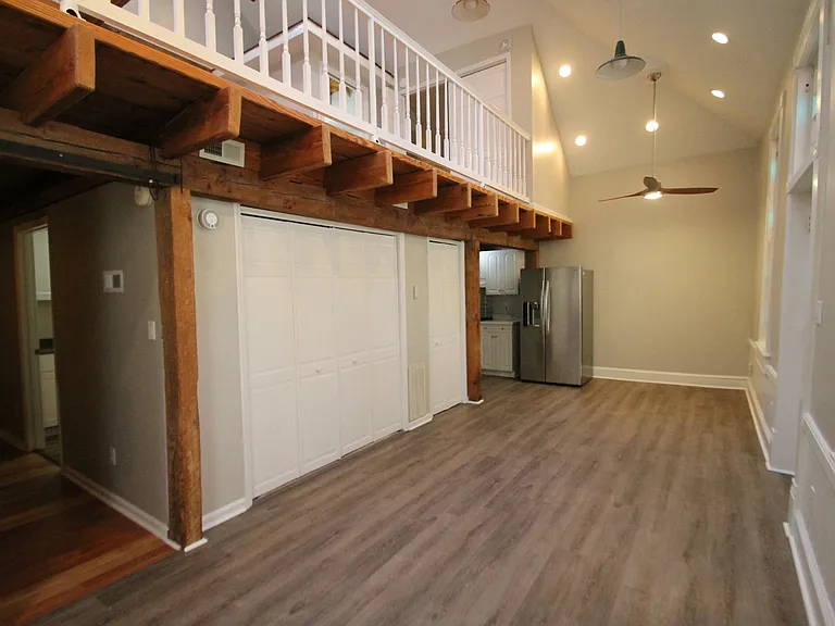 112 Steele St #2 — Photo 3