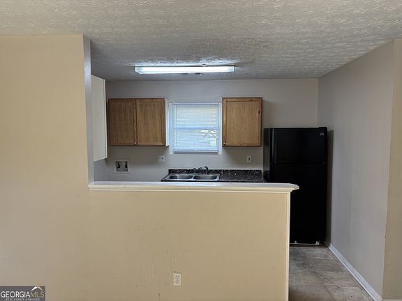 4th image of 3326 Newbury Rd
