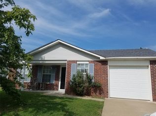 1925 Lexington Rd, Claremore, OK 74017