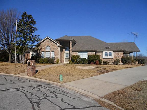 2nd image of 9000 Timber Oaks Dr