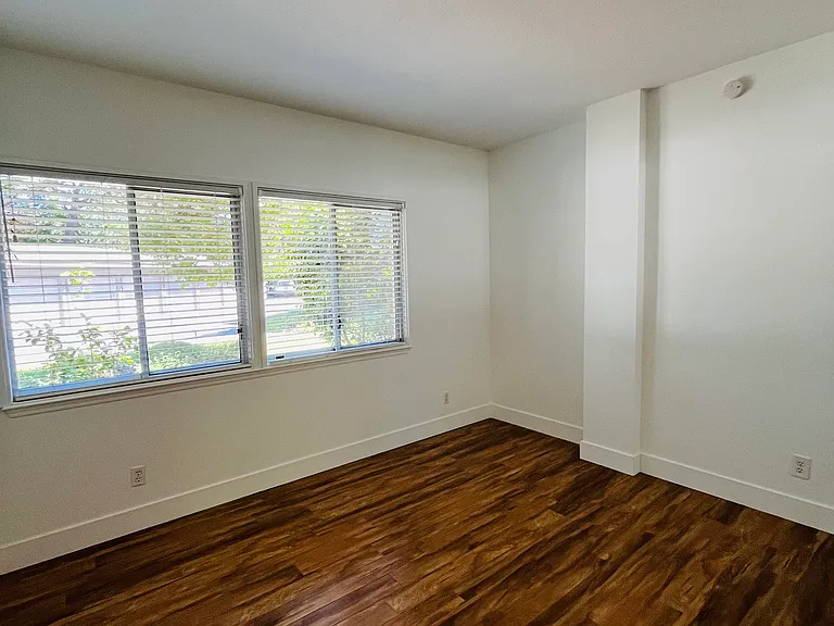 14345 Saratoga Ave #16 — Photo 22