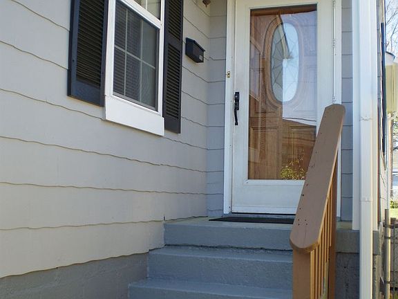 2nd image of 905 Shamrock Ave