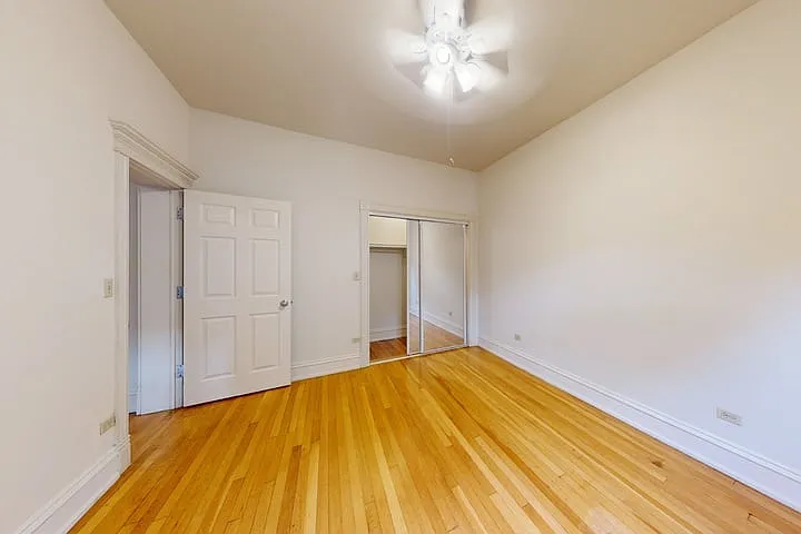 5533 S. Blackstone — Photo 18