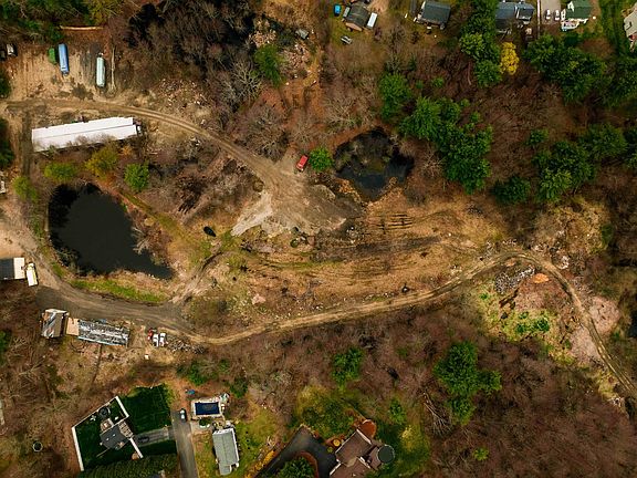 3rd image of 00 BLUFF Street