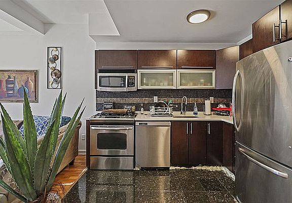 5th image of 2203 3rd Ave #2A