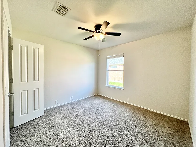 903 Mazatlan Ct — Photo 11