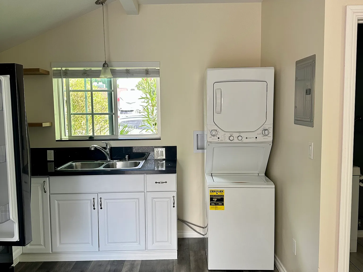 Studio, 450 sqft, $1,700 — Photo 2