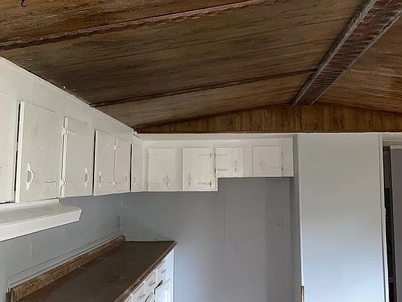 5th image of 53 Buckeye Cir