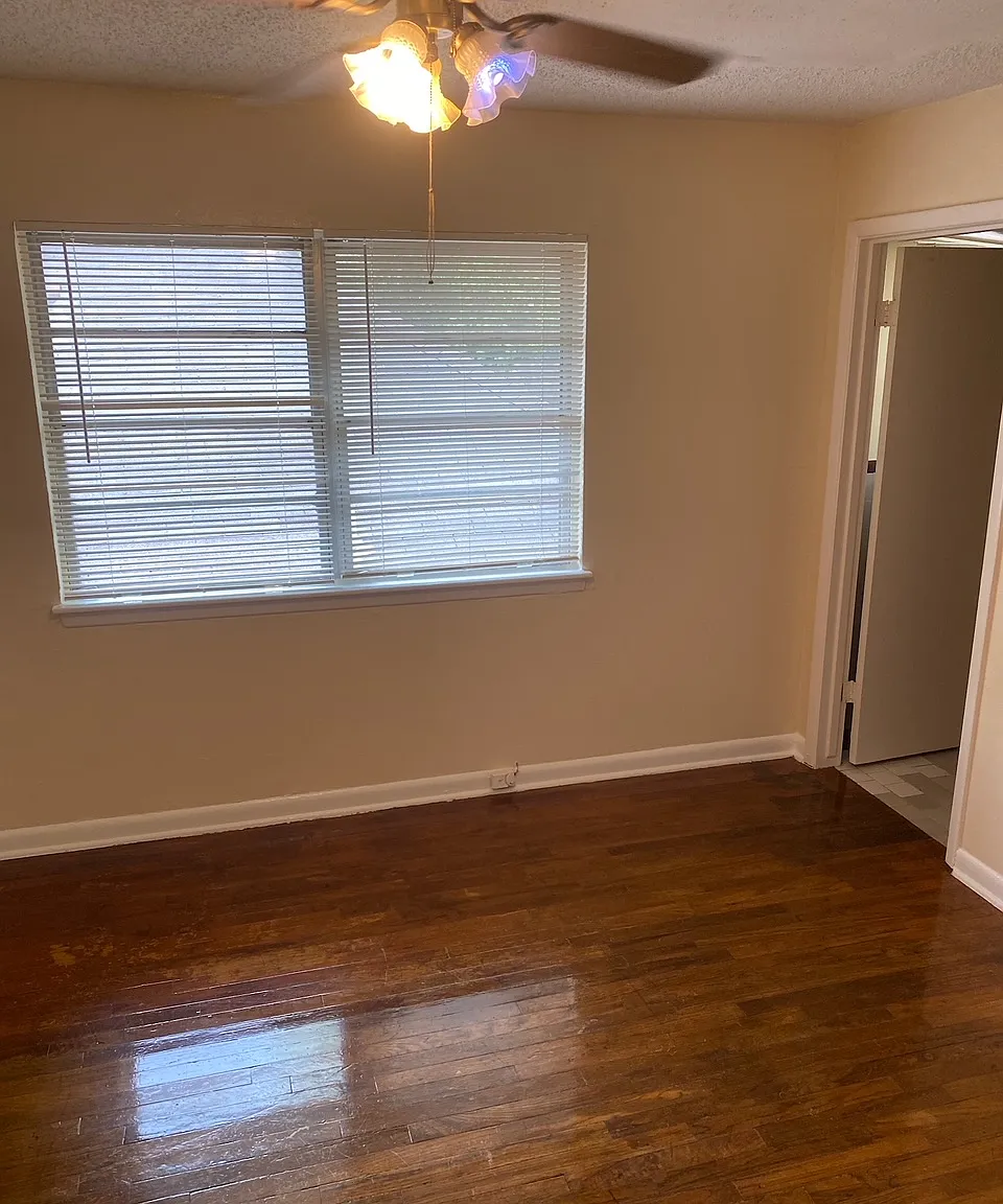 5110 Bell St — Photo 3