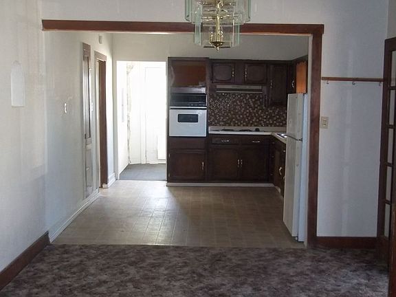 5th image of 106 N Atkinson Ave