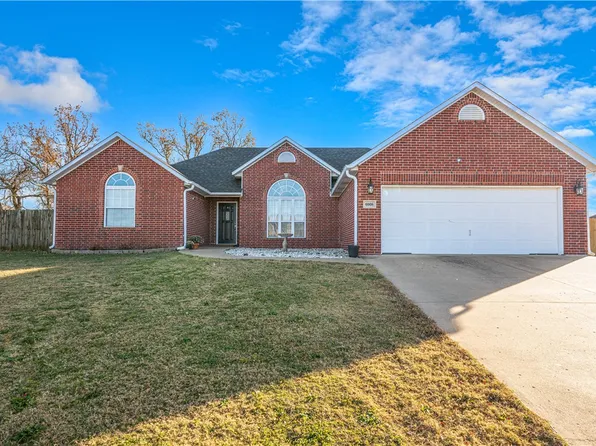 6008 David Dr, Siloam Springs, AR 72761