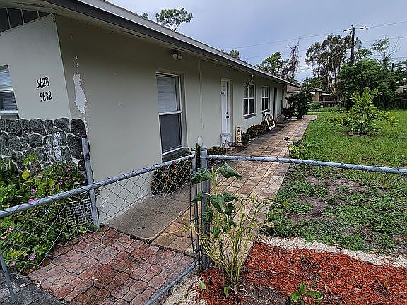 5th image of 5628 6th Ave